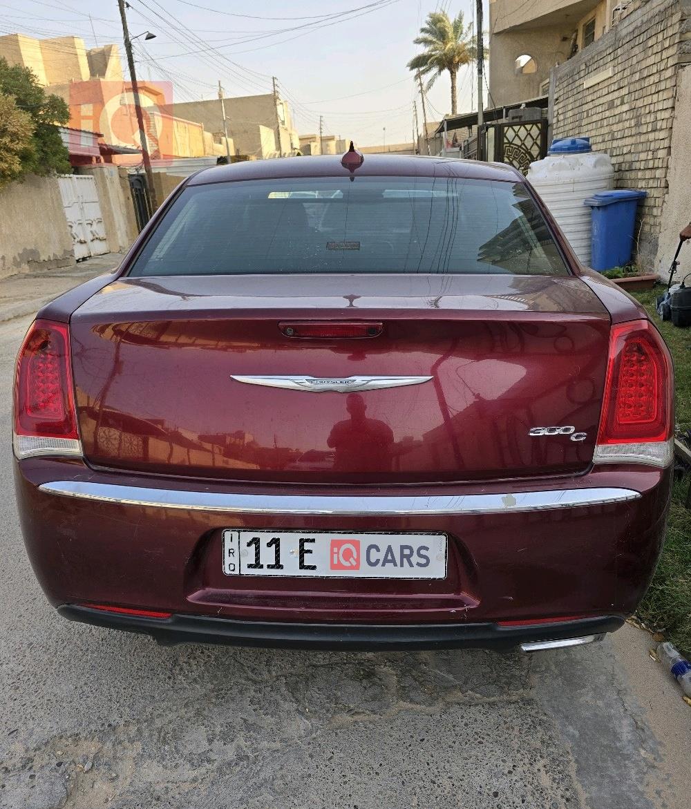 كرايسلر 300